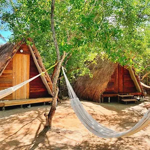 La Aldea Y Holbox