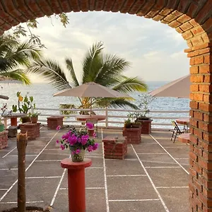 traditional-sierra-leon-oceanfront-rooms-adults-only.hotelspuertovallarta.org/