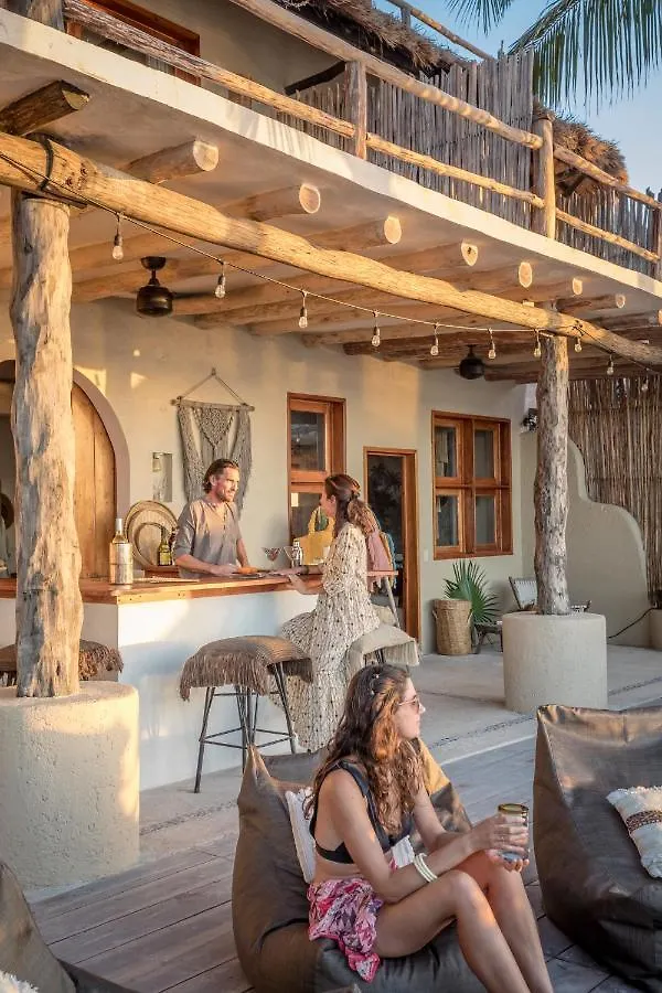 Casa Cat Ba Beachfront Boutique Hotel Isla Holbox