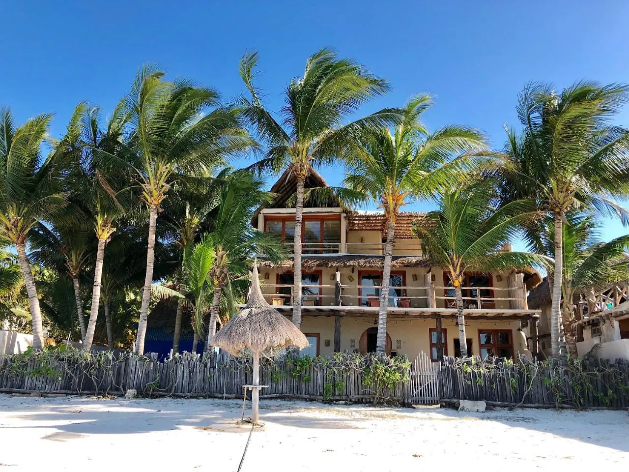 Casa Cat Ba Beachfront Boutique Hotel Isla Holbox